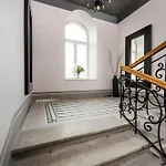 Charming Old Town View טאלין