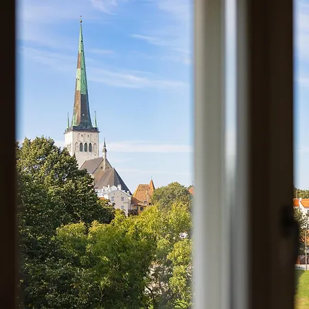 Korter Charming Old Town View *